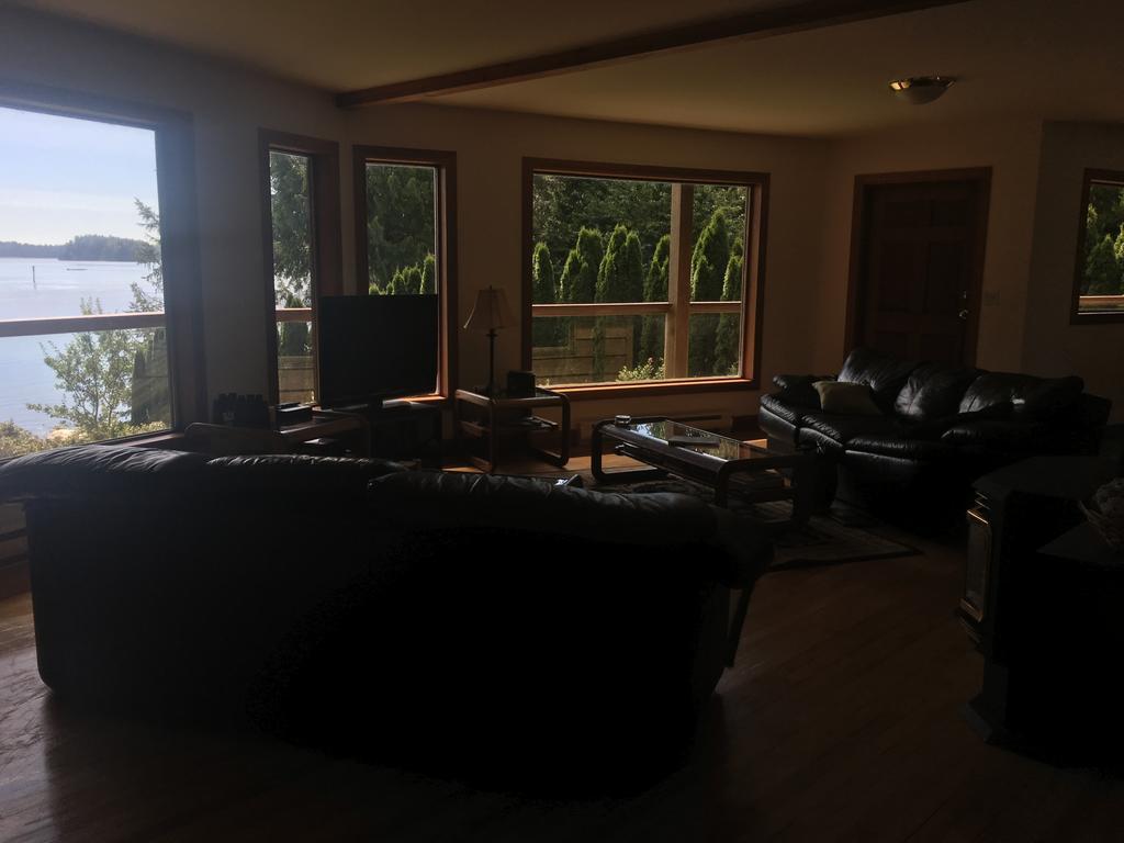 Tofino Stormbay Guest House Exterior photo